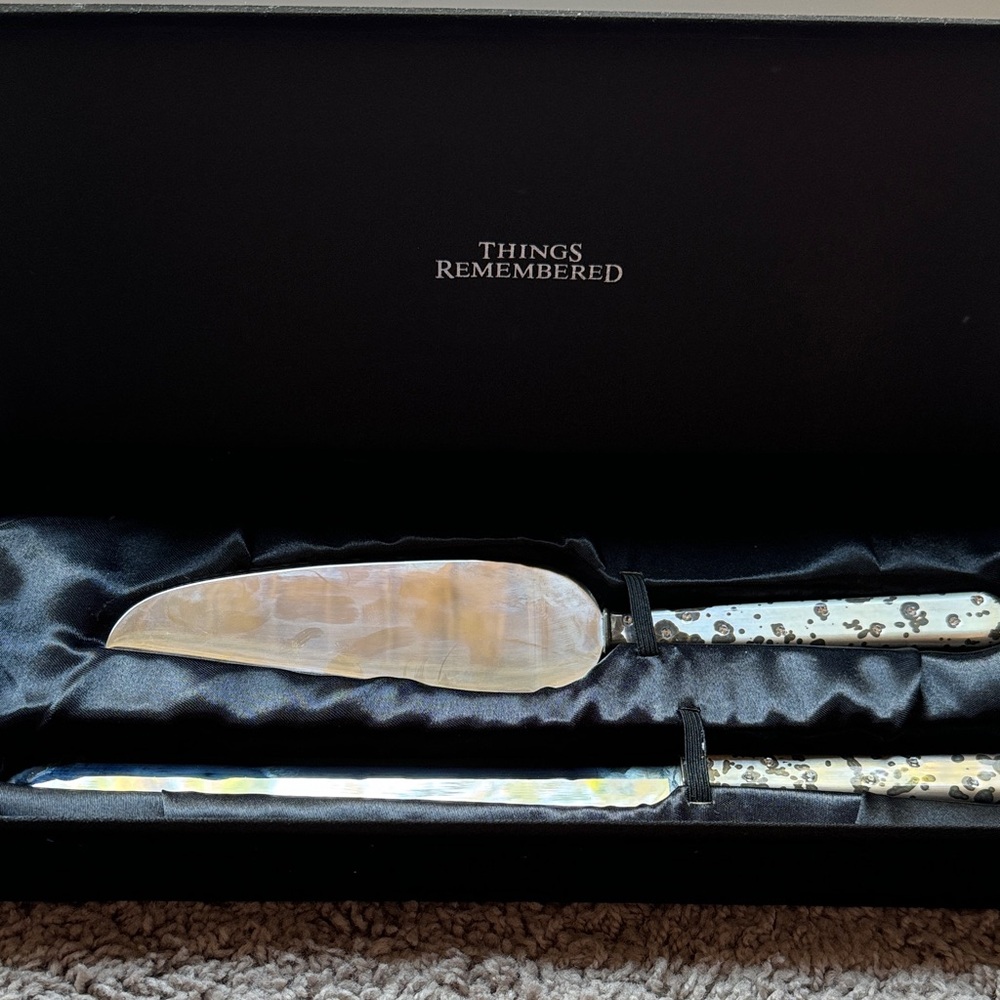 Things Remembered Knife Set with rhinestone Handles
